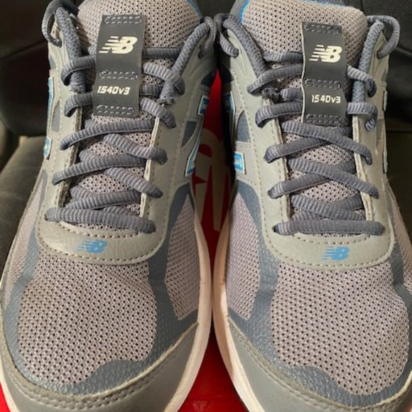 New Balance 1540v3 Men's US 9.5 (UNISEX Women's US 11) - Picture 2 of 7
